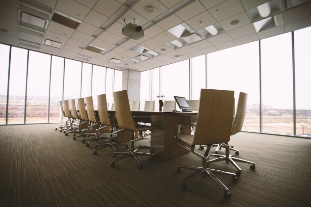 Workplace Safety and Ergonomics for Better Work Performance