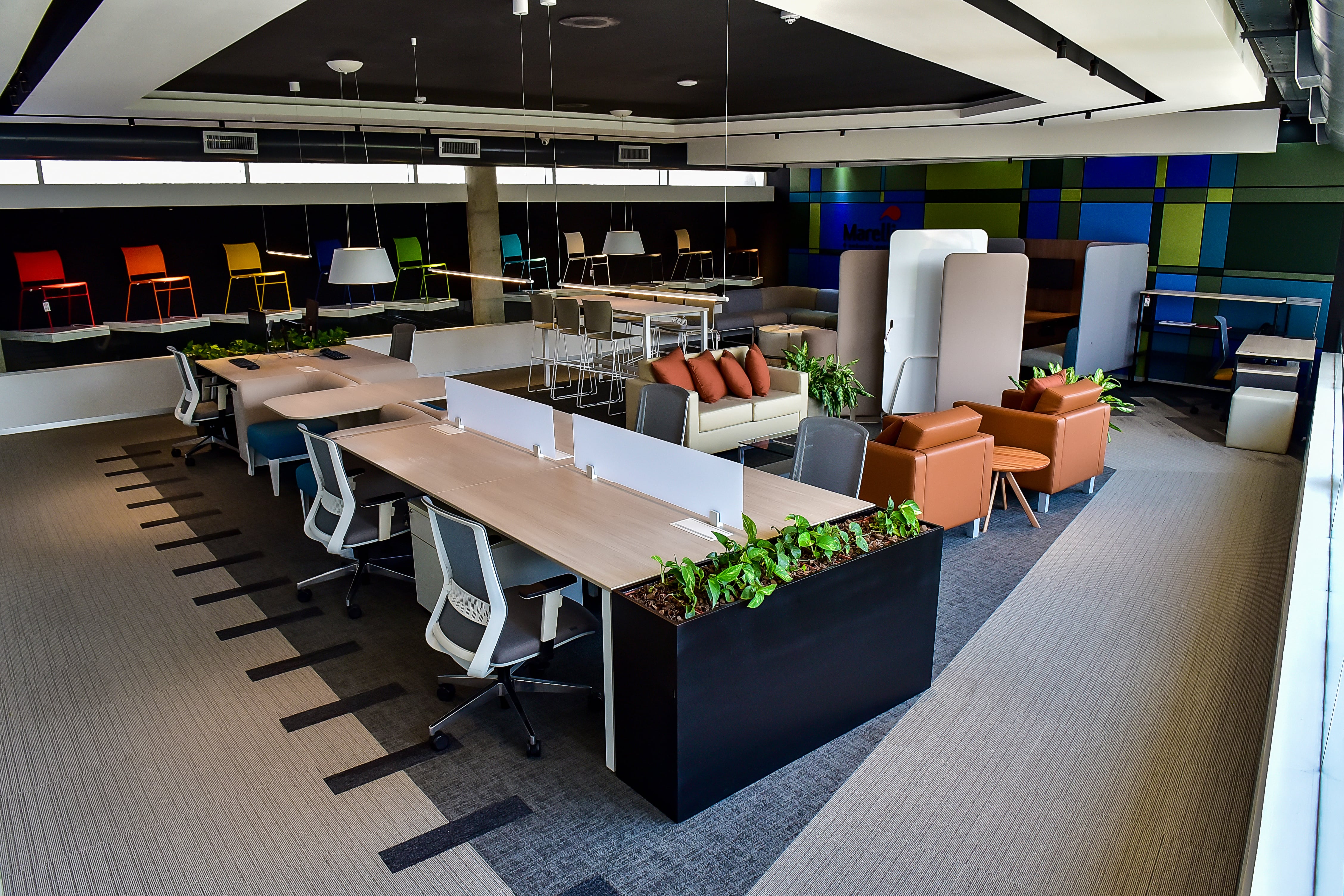 How Modern Office Furniture Designs Enhance Productivity And Style In Dubai