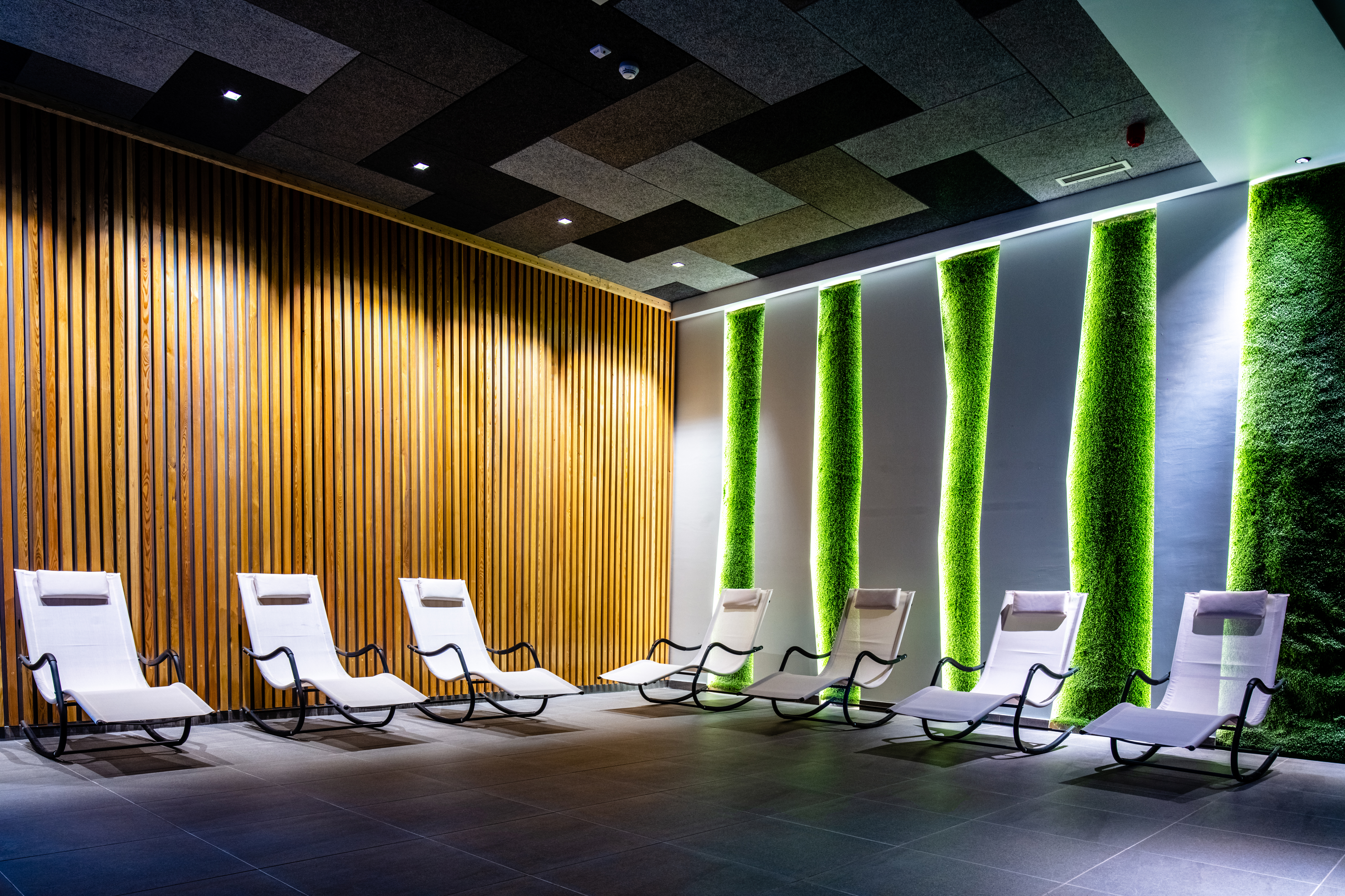AI Integrated Office Furniture: A 2025 Trend Emerging in Abu Dhabi
