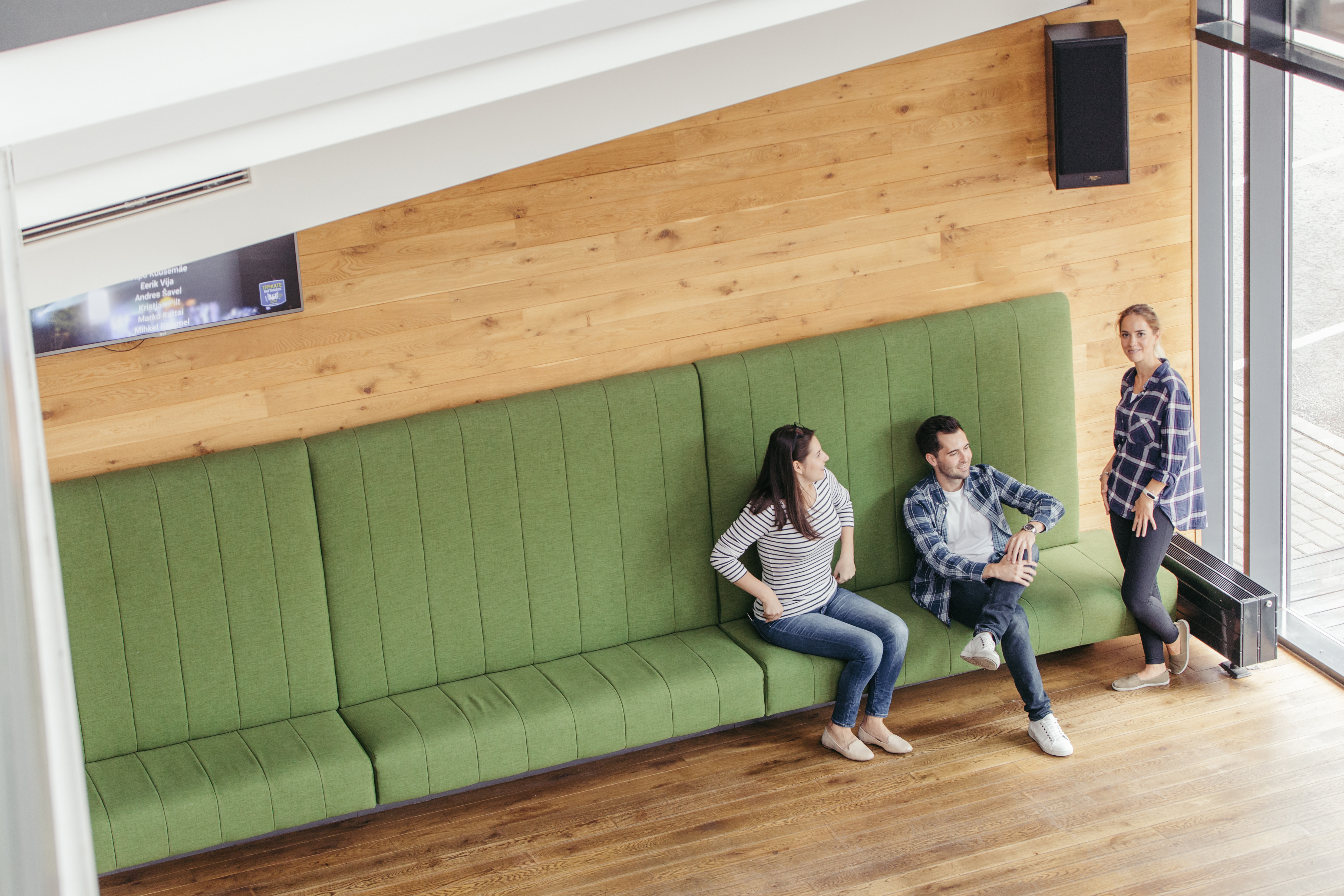 Why Office Sofas and Lounge Areas Boost Client Impressions in Dubai